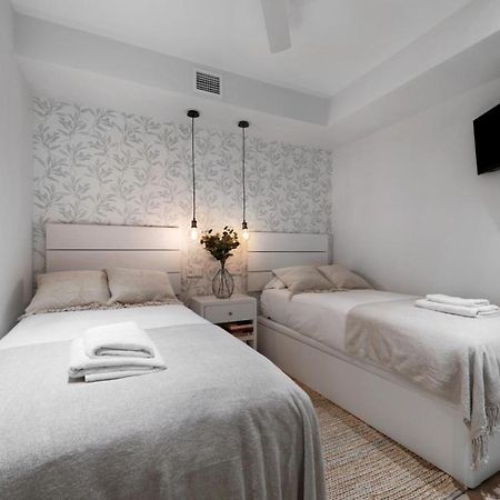 2 Bedrooms 1 Bathroom Furnished - Justicia - Executive Style - Mintystay Madrid Eksteriør bilde