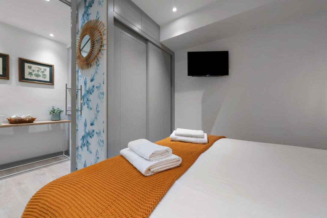 2 Bedrooms 1 Bathroom Furnished - Justicia - Executive Style - Mintystay Madrid Eksteriør bilde