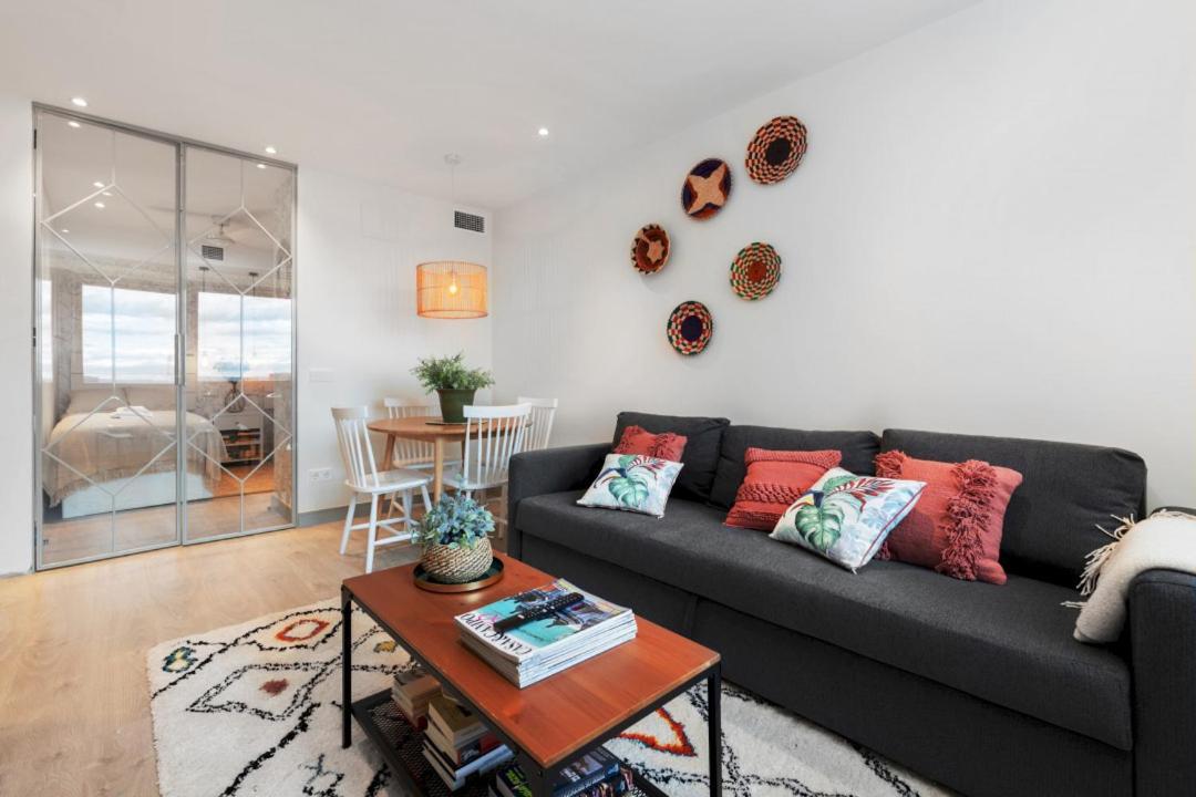 2 Bedrooms 1 Bathroom Furnished - Justicia - Executive Style - Mintystay Madrid Eksteriør bilde